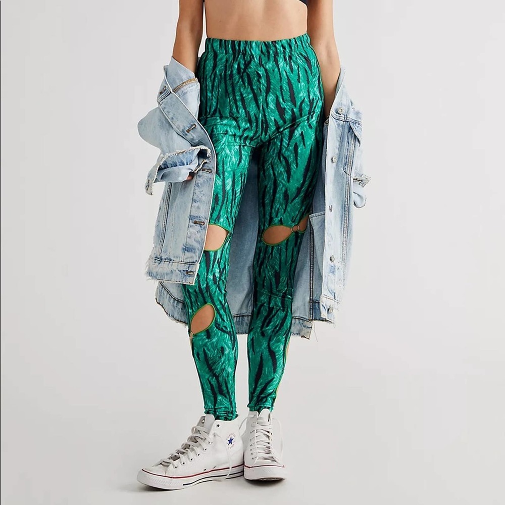 NEW Free People x Kim Shui Green Stripe Cutout Leggings - Picture 16 of 16